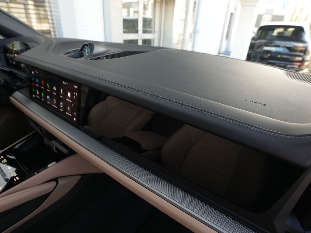 Porsche Cayenne 2025