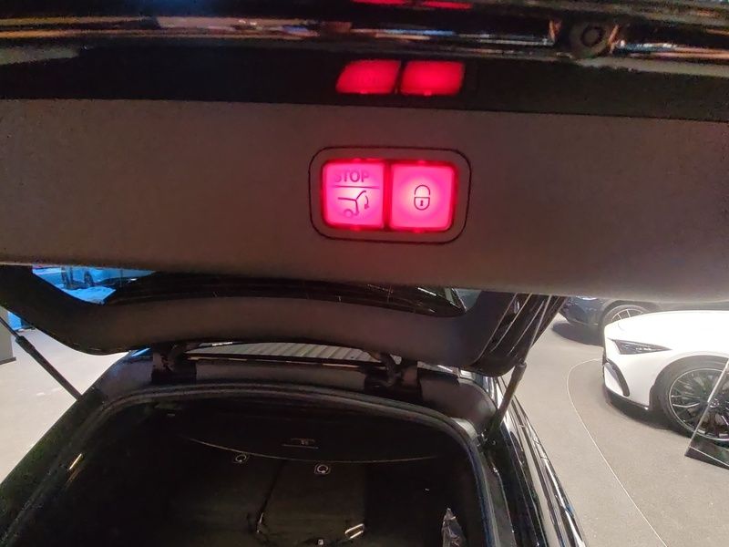 Mercedes-Benz E 300 2026