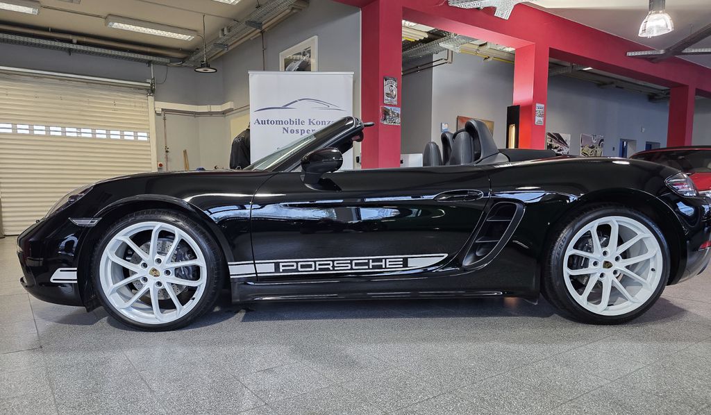 Porsche Boxster 2024