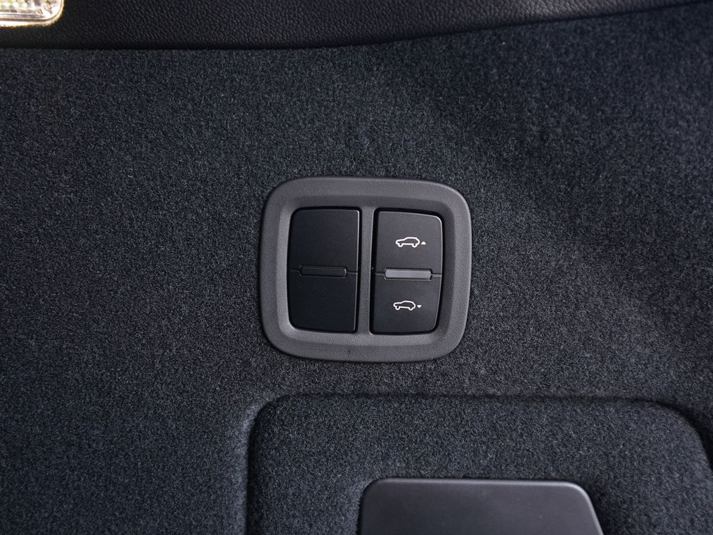 Porsche Cayenne 2025