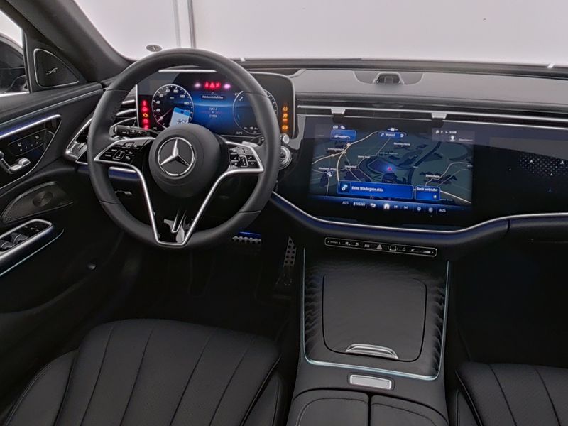 Mercedes-Benz E 300 2025