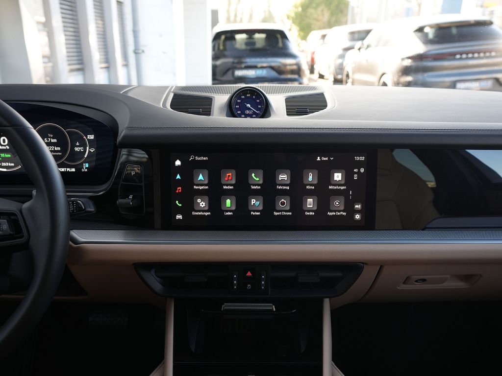 Porsche Cayenne 2025