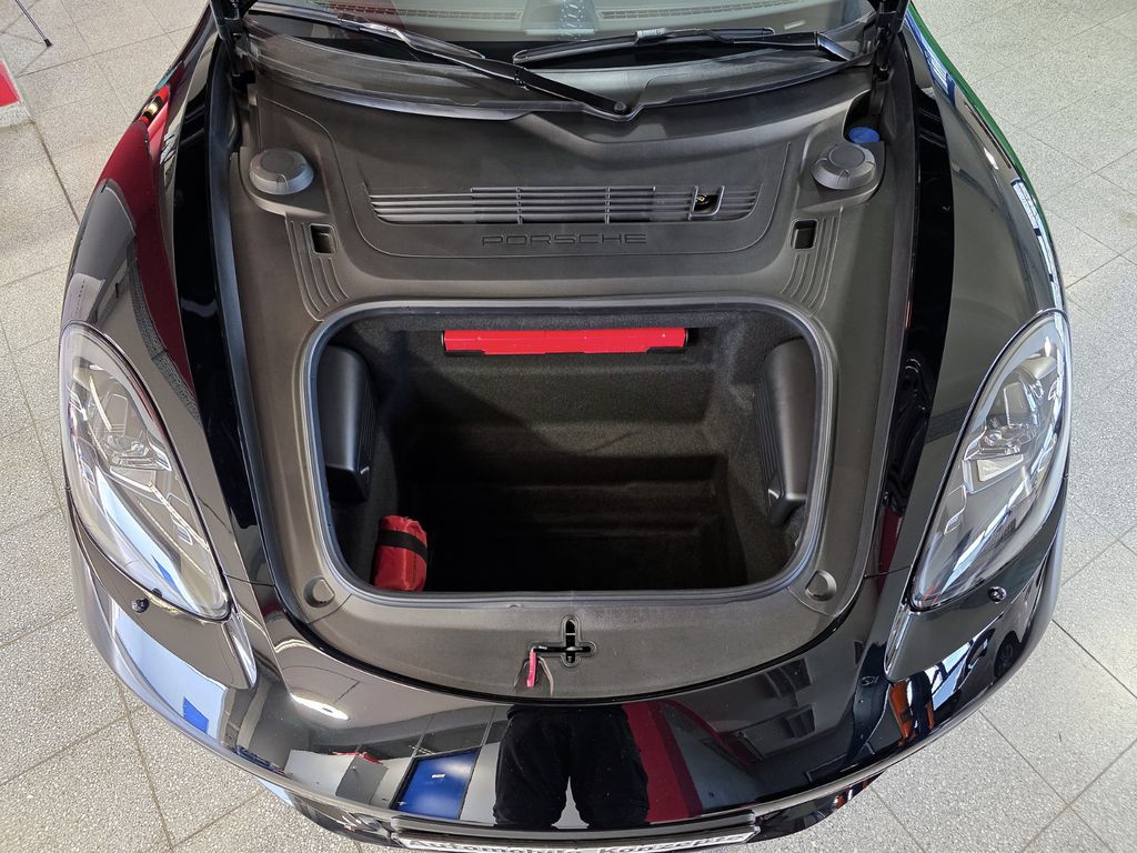 Porsche Boxster 2024