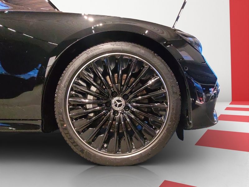 Mercedes-Benz E 300 2026