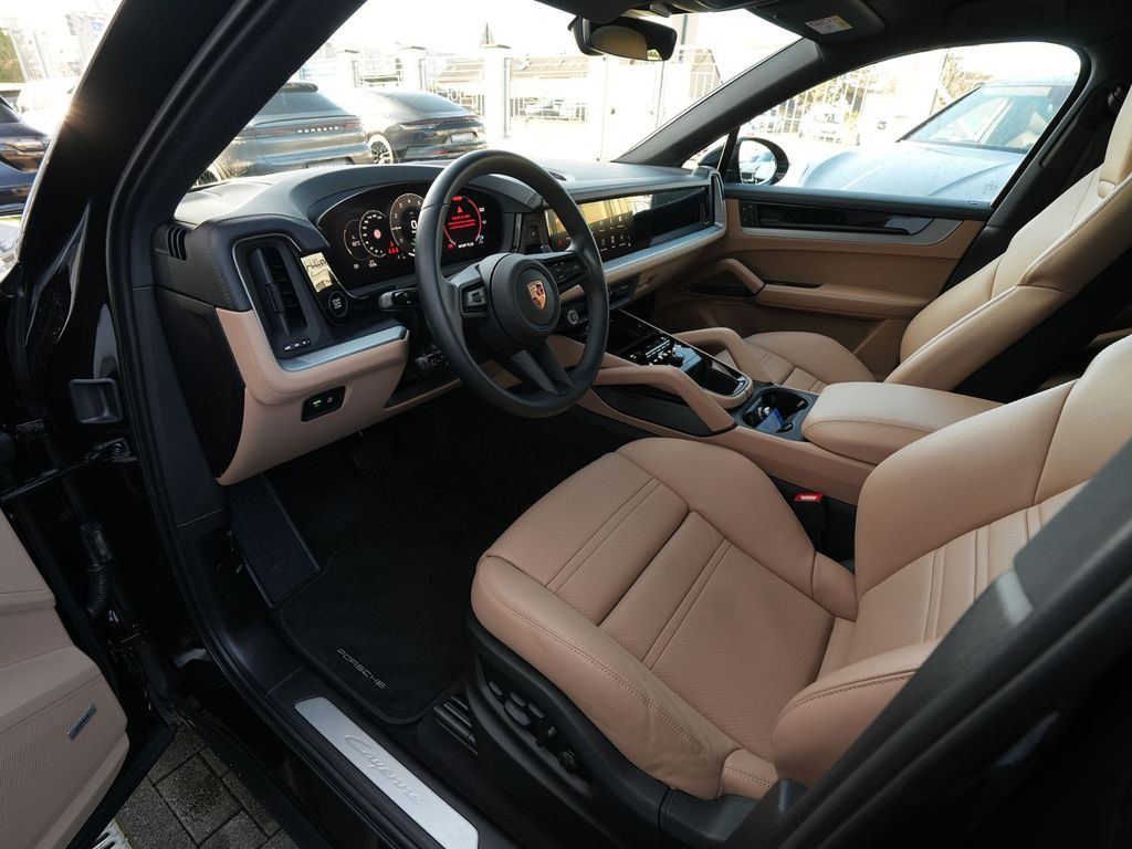 Porsche Cayenne 2025