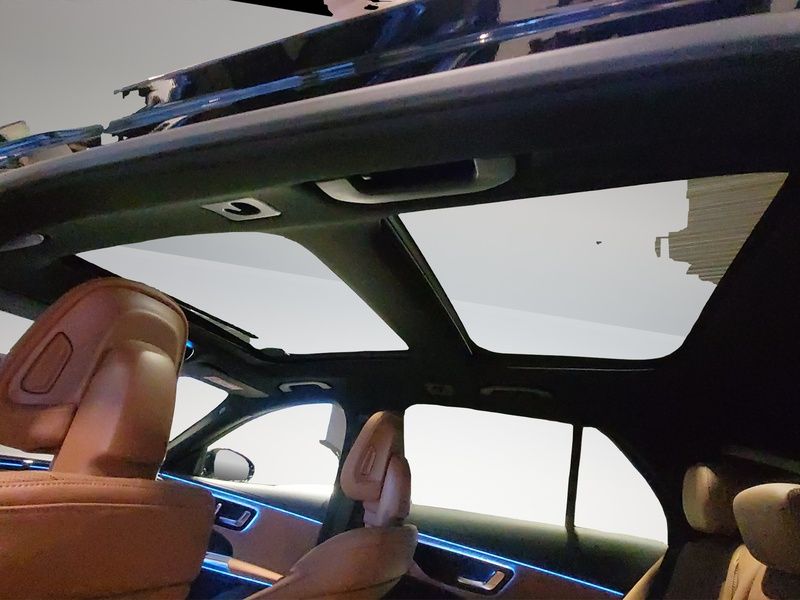 Mercedes-Benz E 300 2026