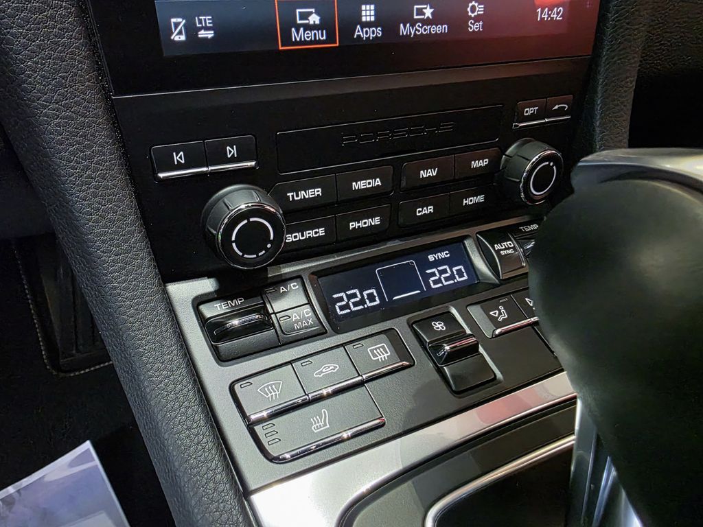 Porsche Boxster 2024