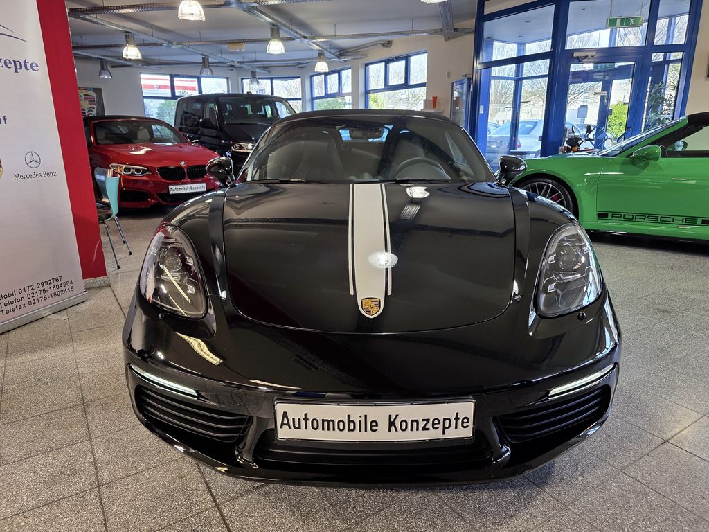 Porsche Boxster 2024