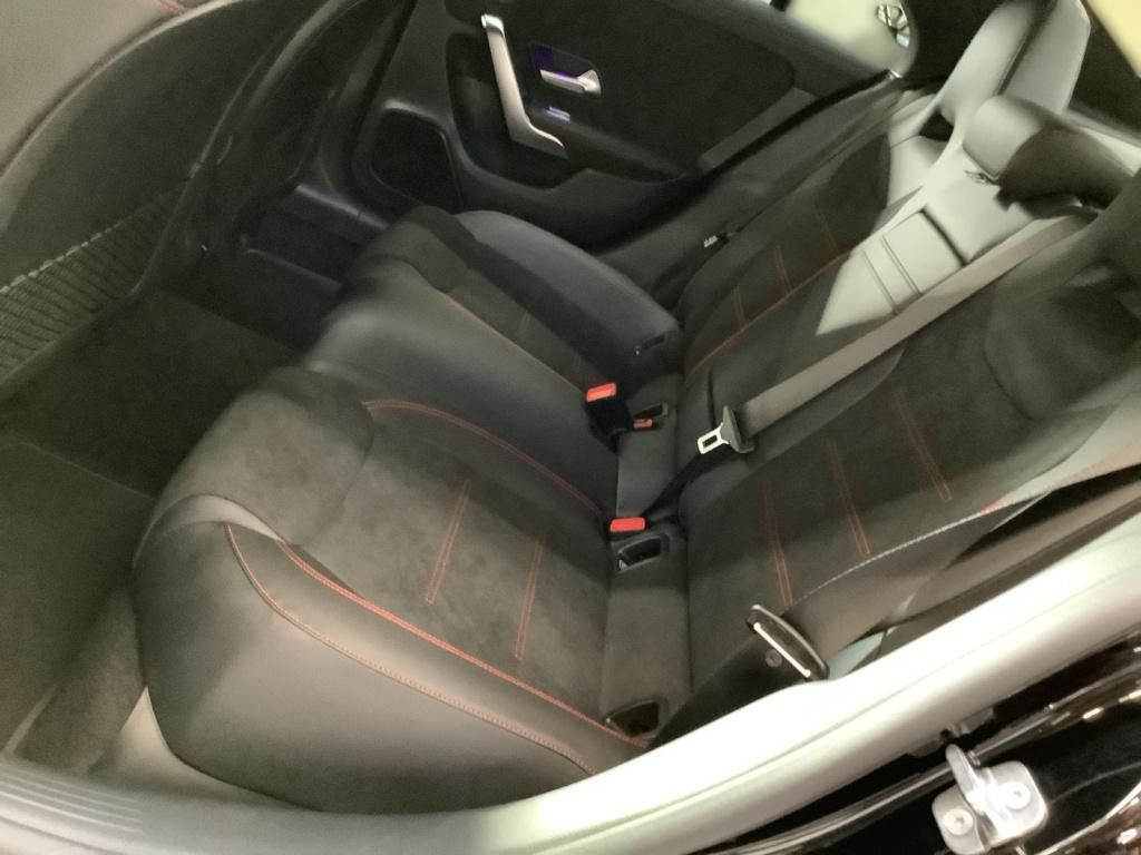 Mercedes-Benz CLA 200 2026