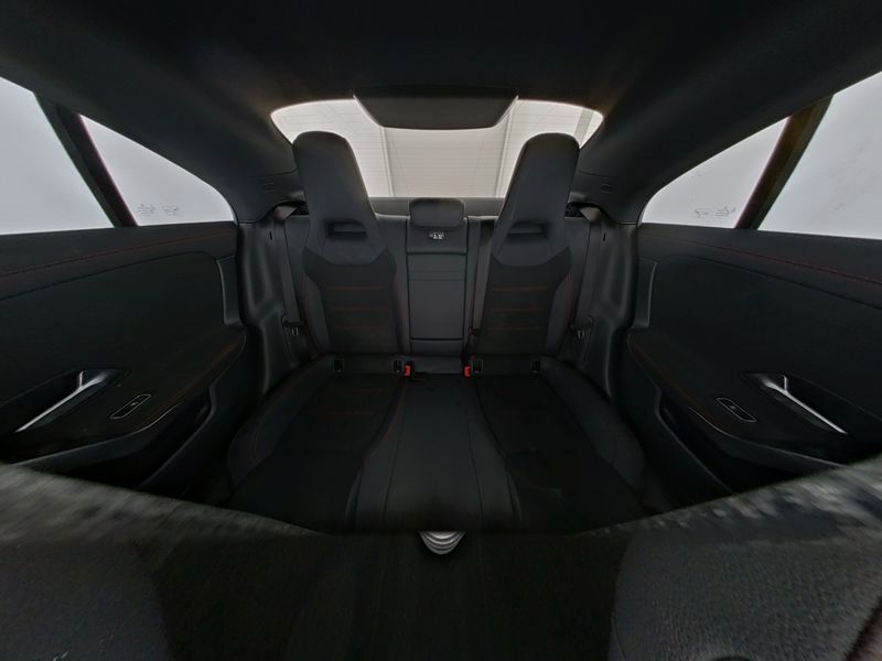 Mercedes-Benz CLA 200 2024