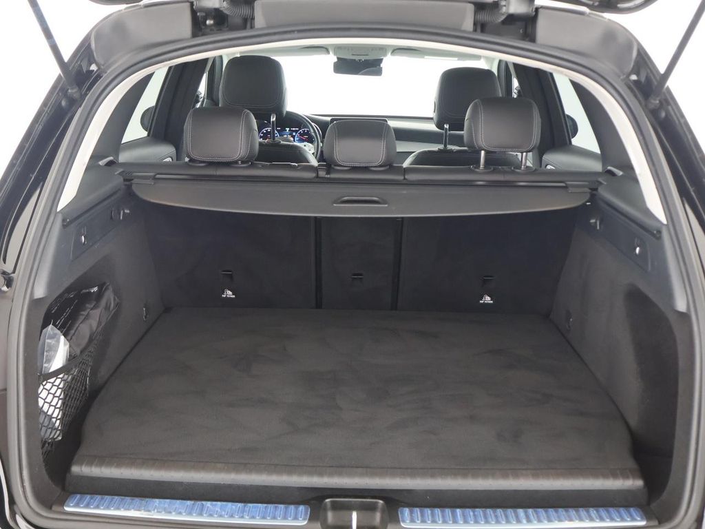 Mercedes-Benz GLC 300 2021