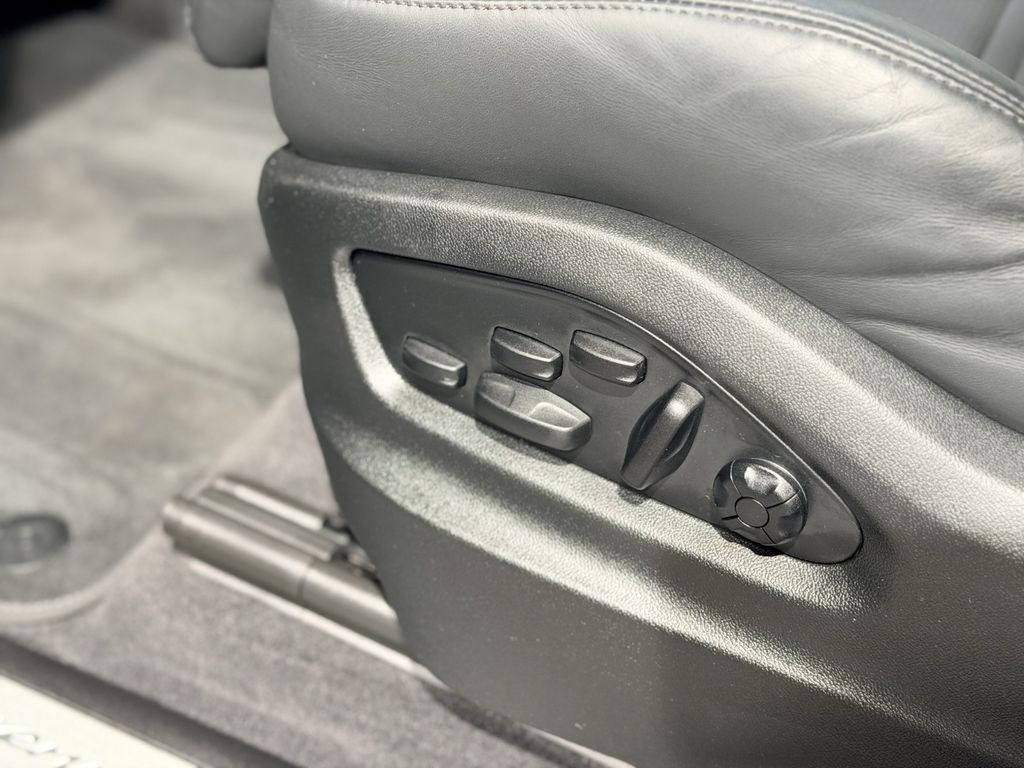 Porsche Cayenne 2025