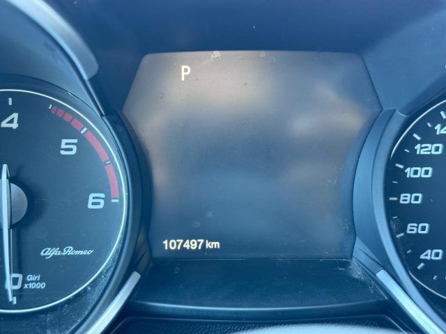 Alfa Romeo Stelvio 2021