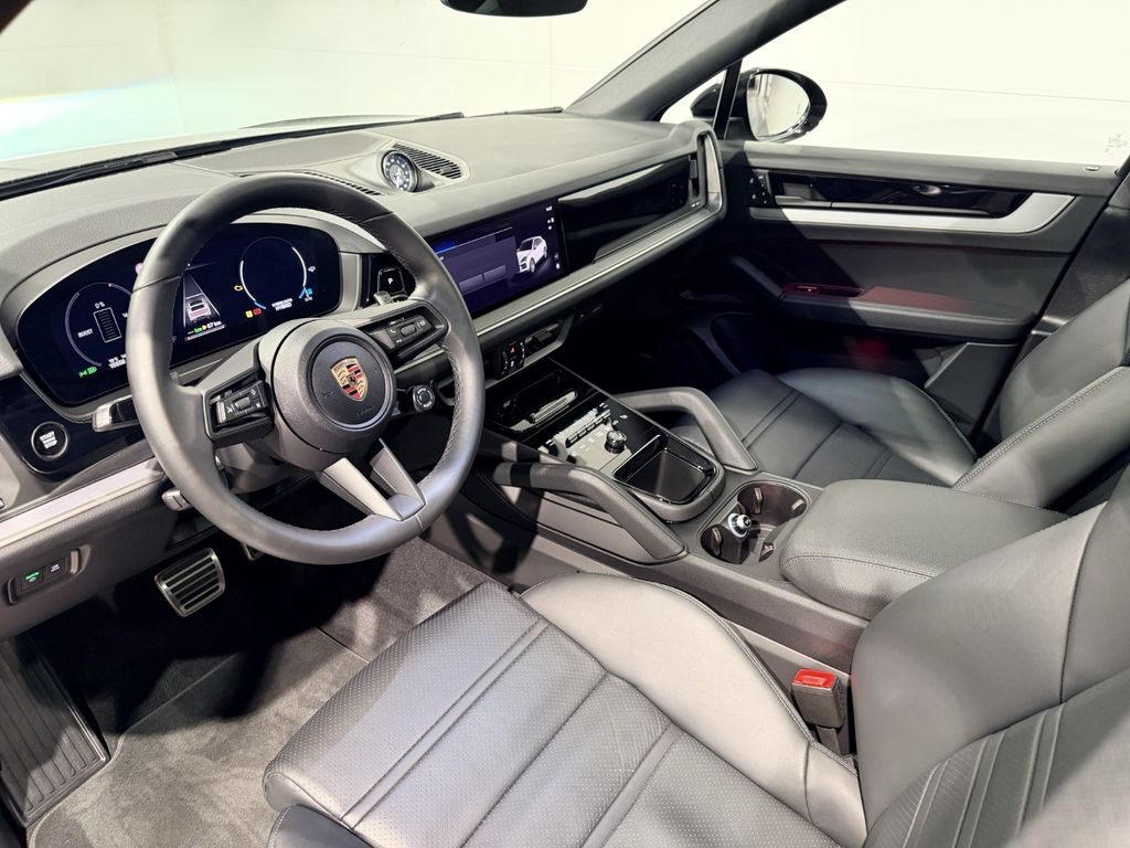 Porsche Cayenne 2025