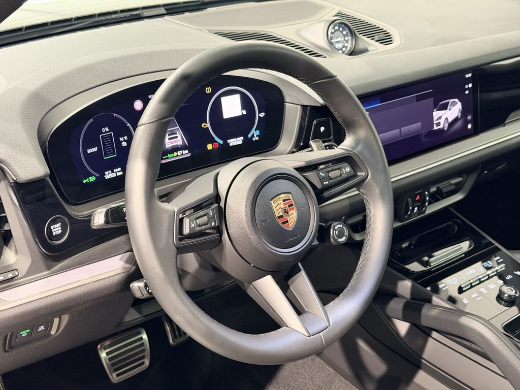 Porsche Cayenne 2025