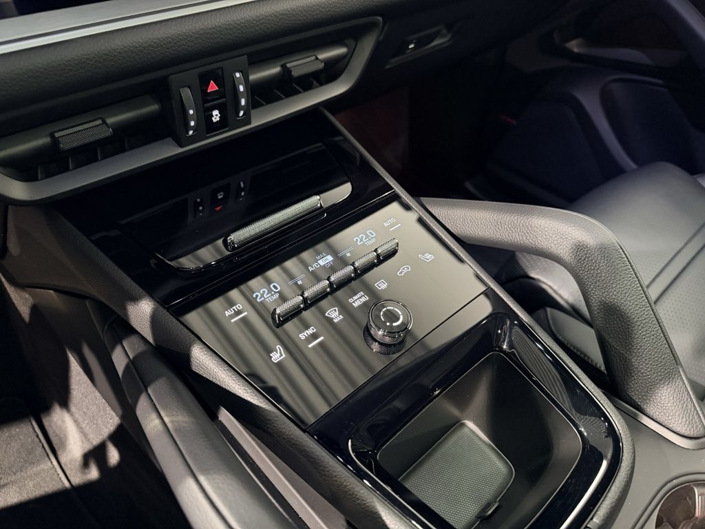 Porsche Cayenne 2025