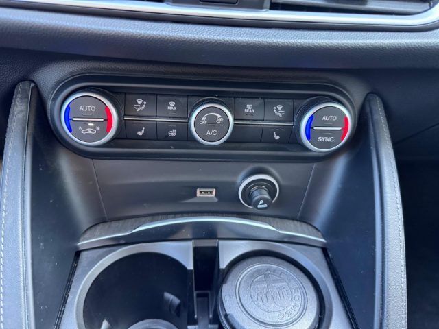 Alfa Romeo Stelvio 2021