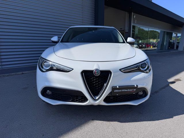 Alfa Romeo Stelvio 2021