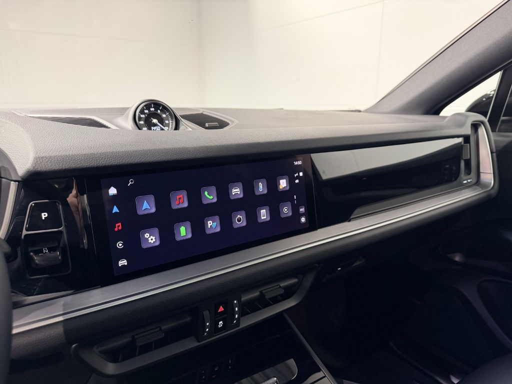 Porsche Cayenne 2025