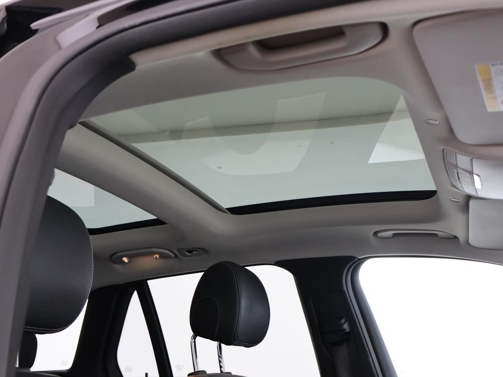 Mercedes-Benz GLC 300 2021