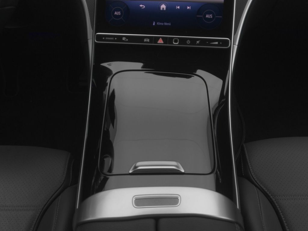 Mercedes-Benz C 200 2024