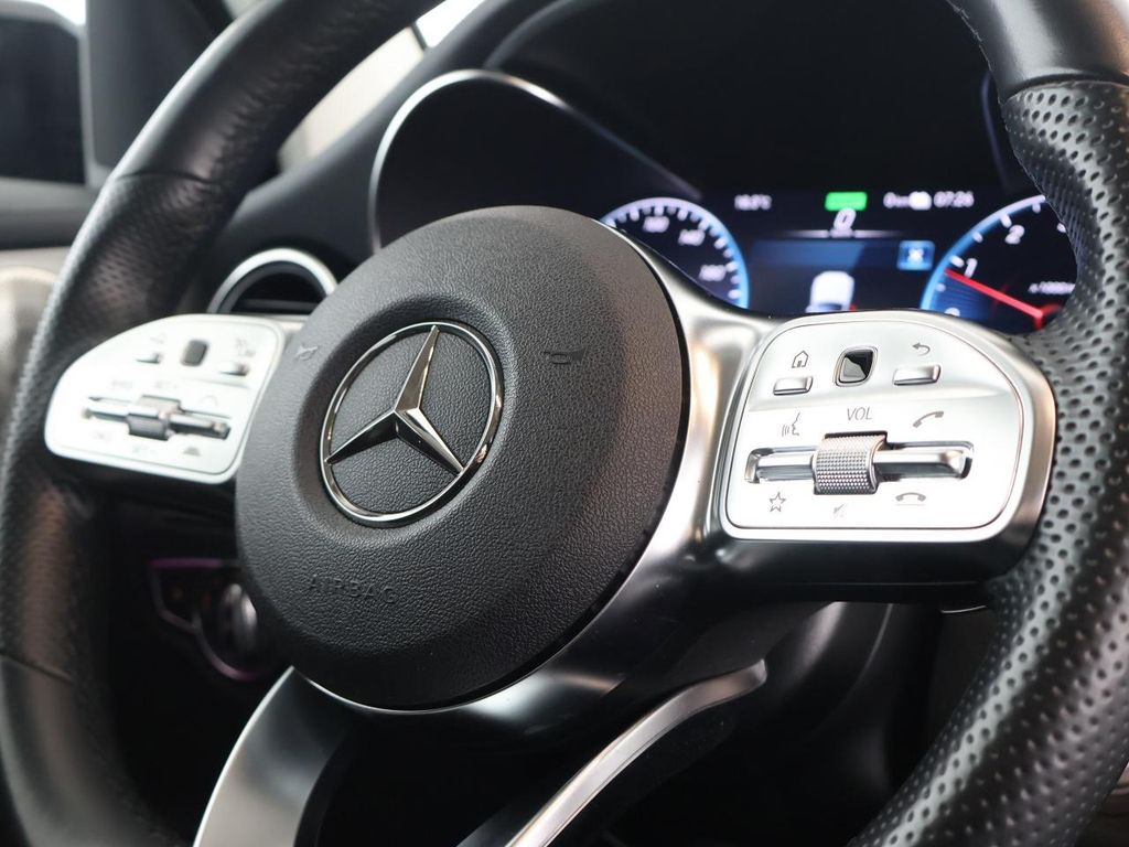 Mercedes-Benz GLC 300 2021