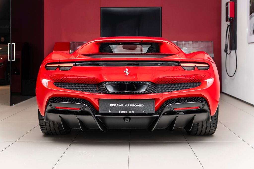 Ferrari 296 GTB 2024