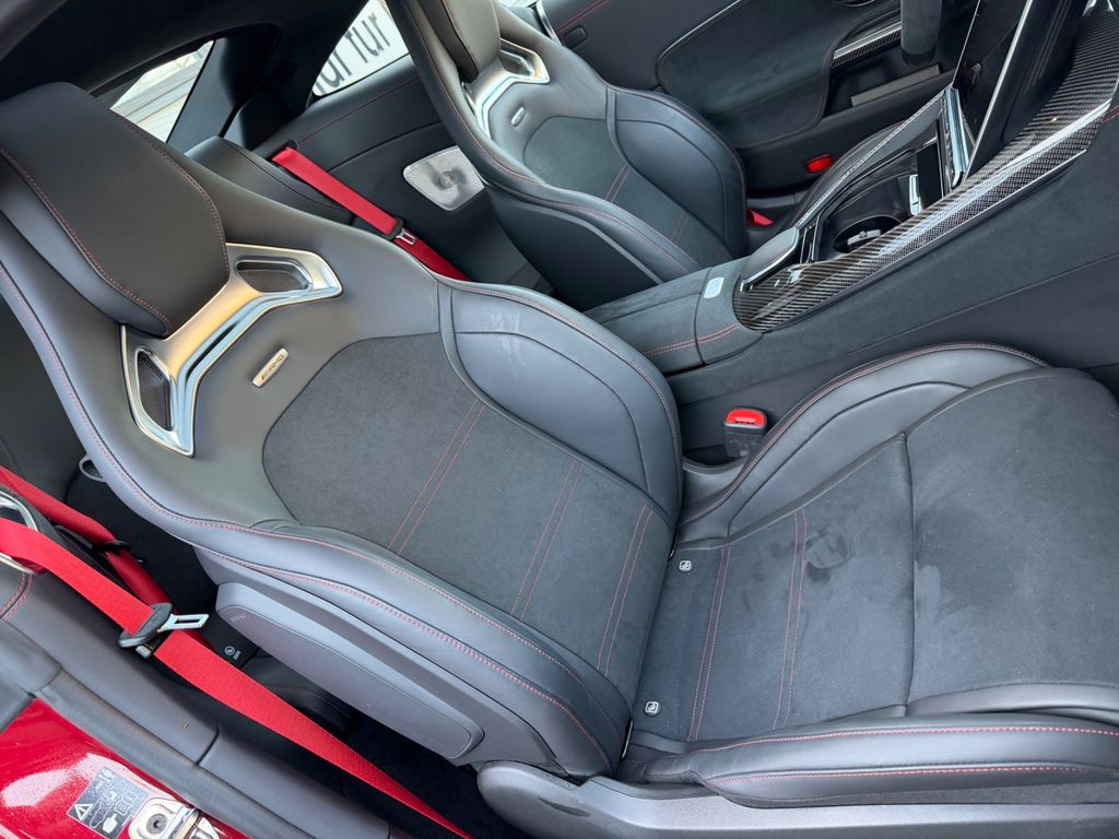 Mercedes-Benz AMG GT 2025