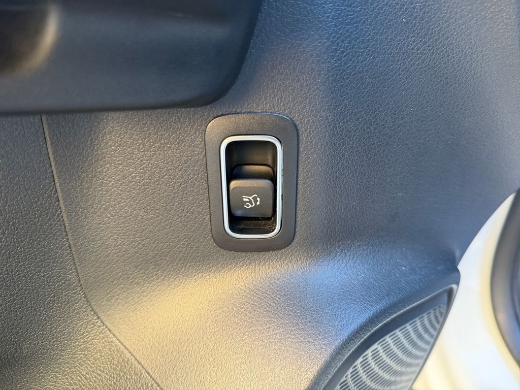 Mercedes-Benz GLB 200 2022