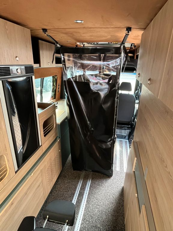 Mercedes-Benz 420 2025