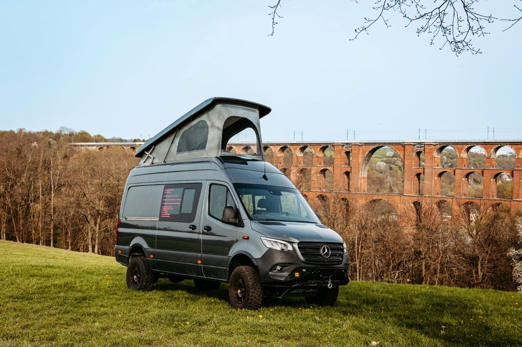 Mercedes-Benz 420 2025