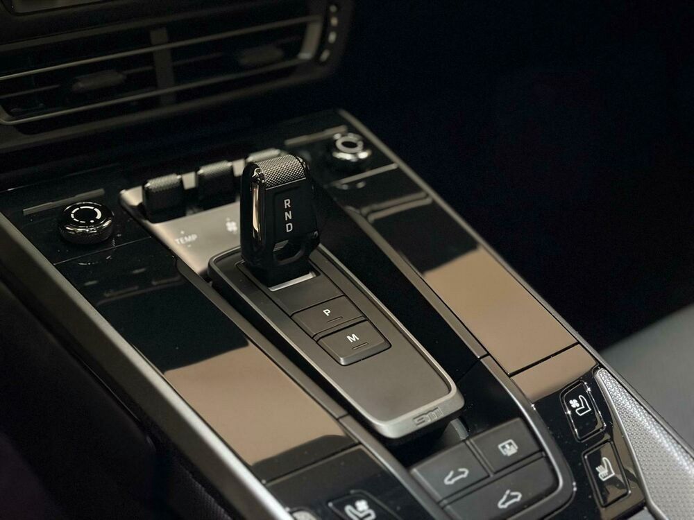 Porsche 992 2025