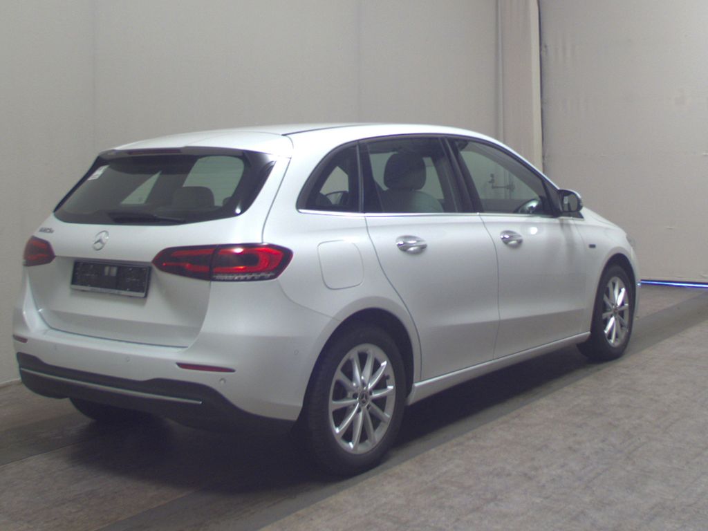 Mercedes-Benz B 250 2021