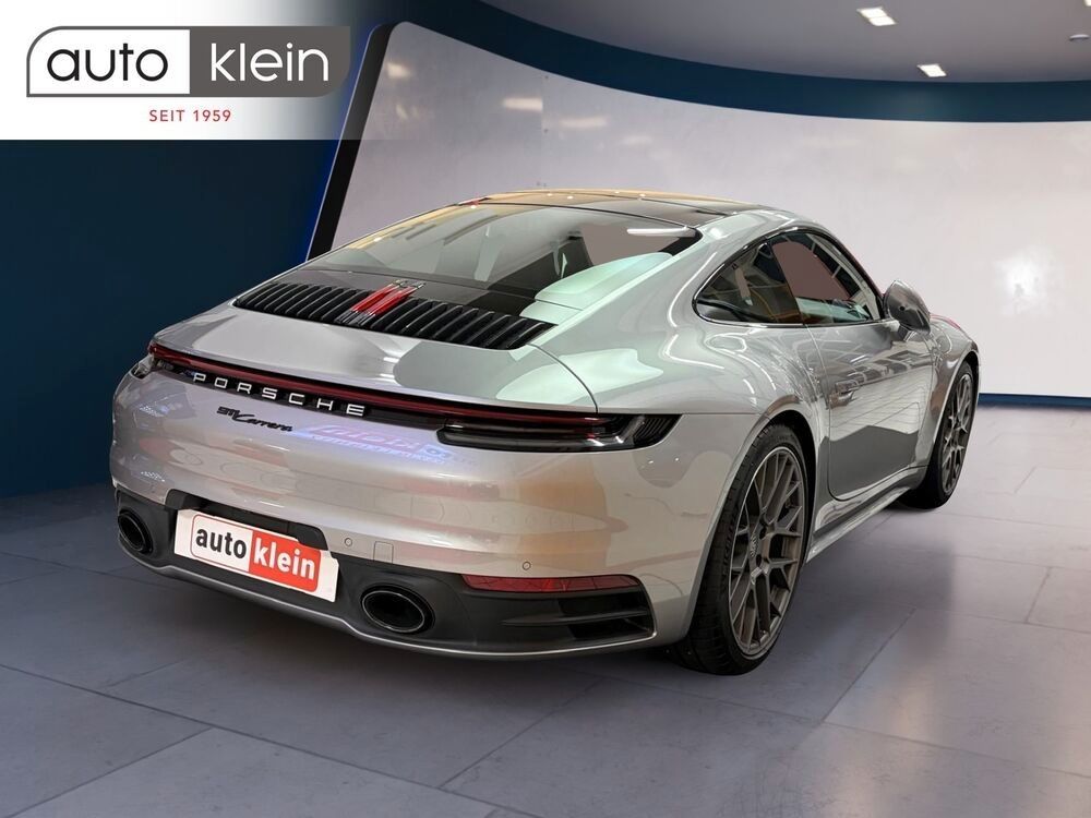 Porsche 992 2025