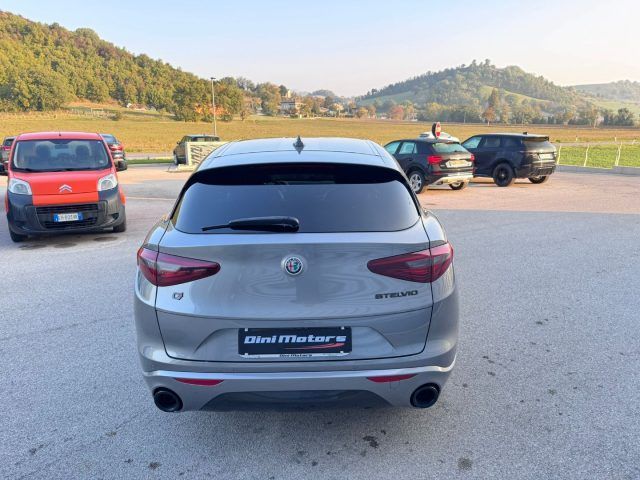 Alfa Romeo Stelvio 2020