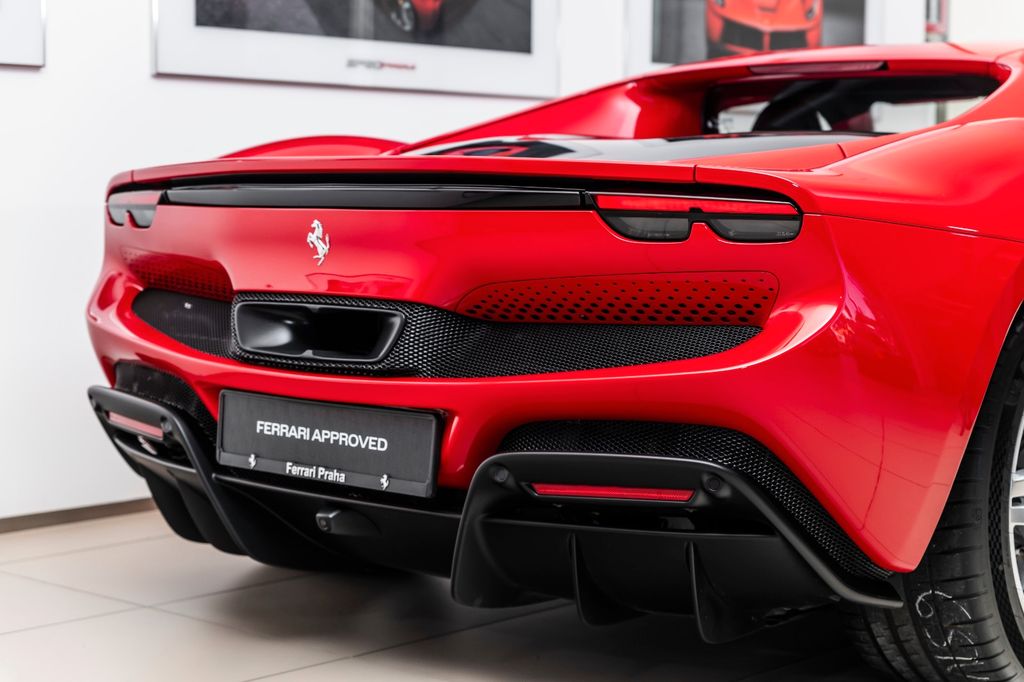 Ferrari 296 GTB 2024