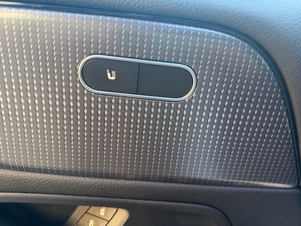 Mercedes-Benz GLB 200 2022