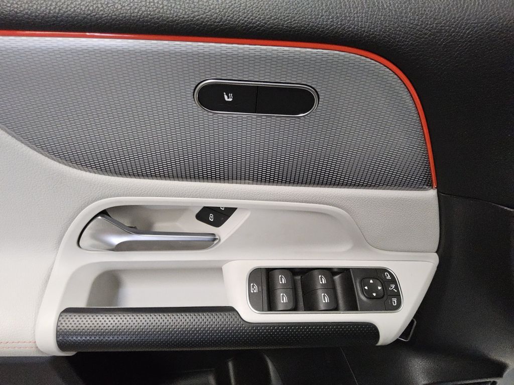 Mercedes-Benz B 250 2021