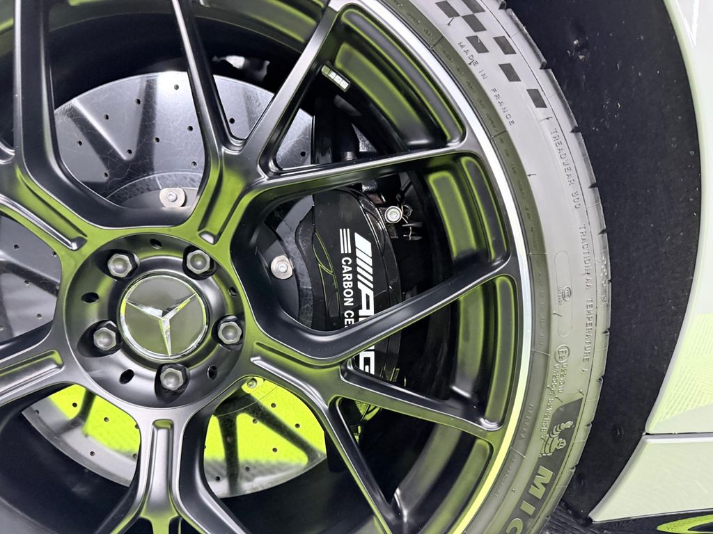 Mercedes-Benz AMG GT 2025