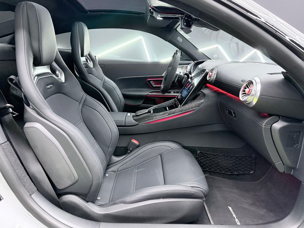 Mercedes-Benz AMG GT 2025