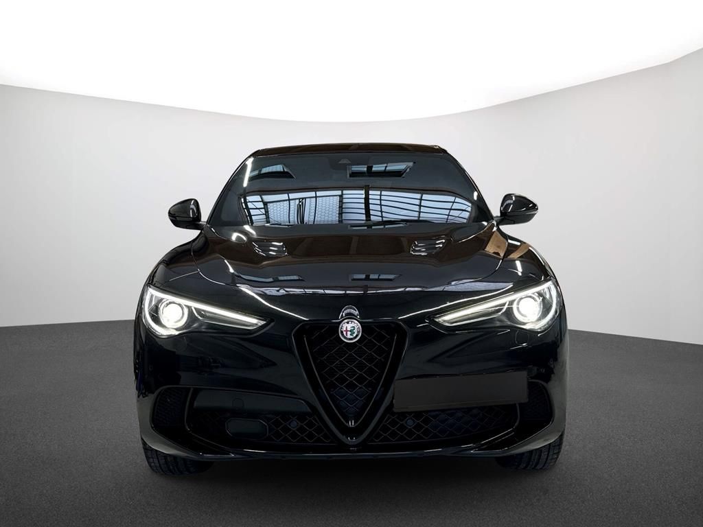 Alfa Romeo Stelvio 2021