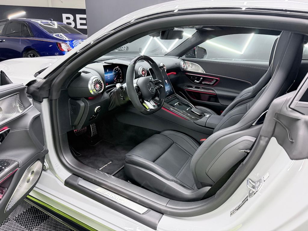 Mercedes-Benz AMG GT 2025