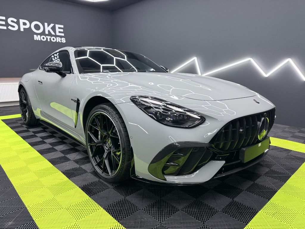 Mercedes-Benz AMG GT 2025