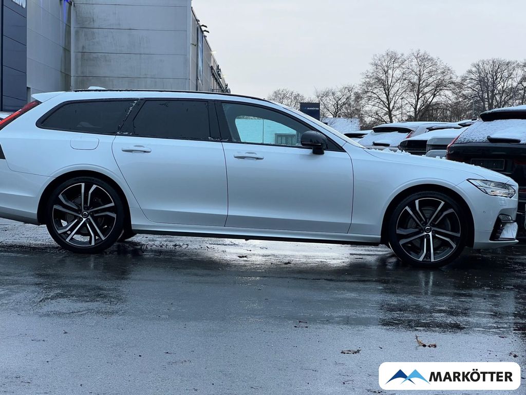 Volvo V90 2022