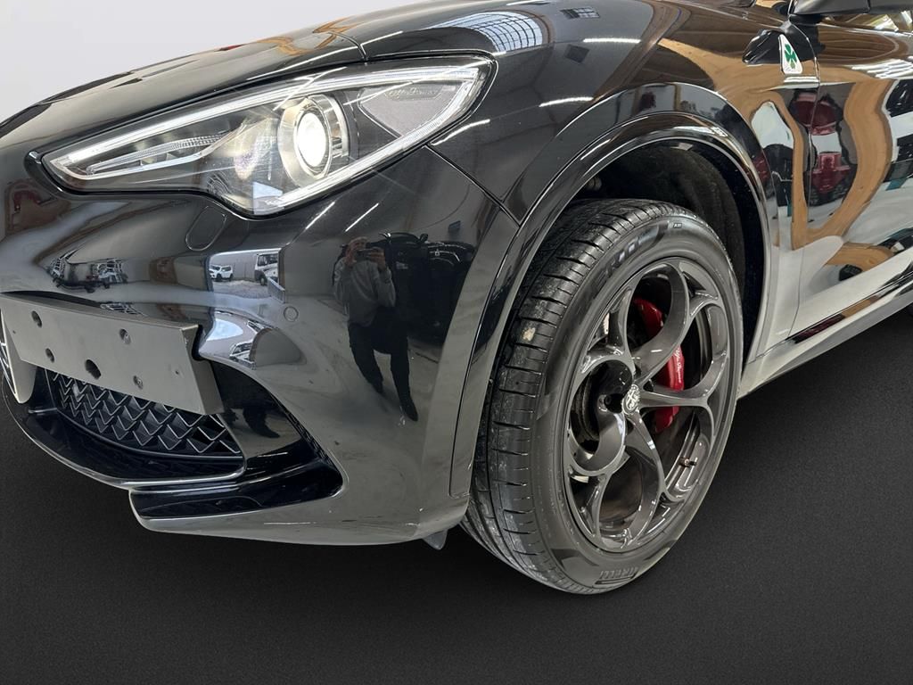 Alfa Romeo Stelvio 2021