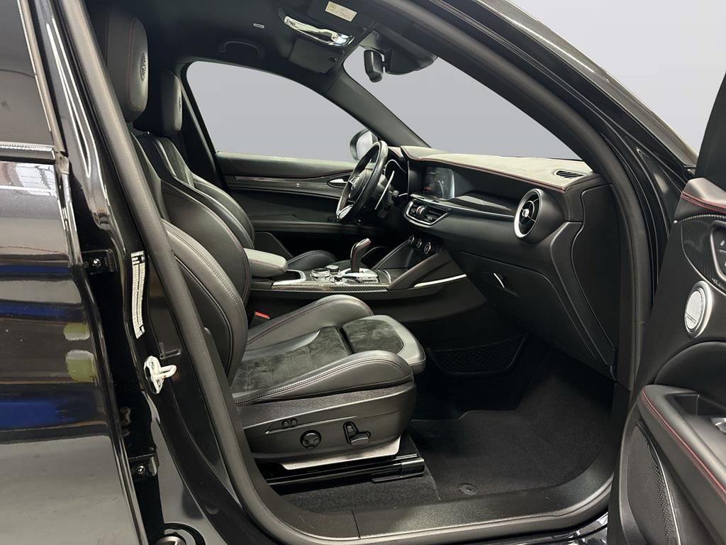 Alfa Romeo Stelvio 2021