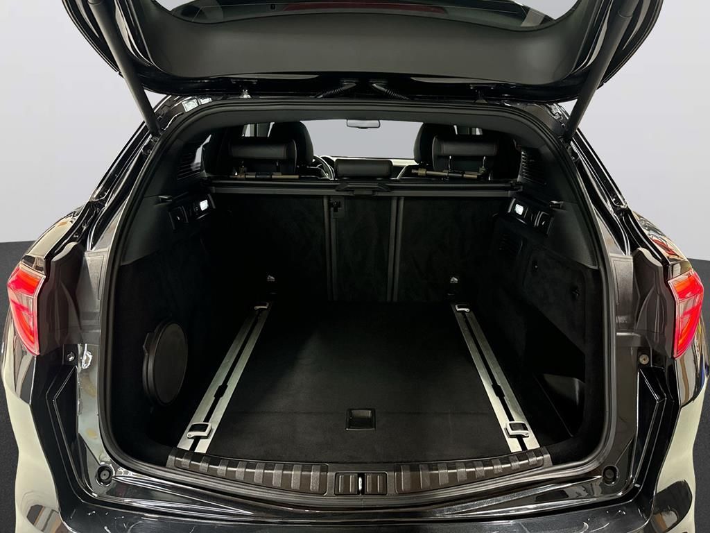 Alfa Romeo Stelvio 2021