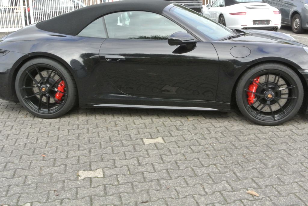Porsche 992 2025