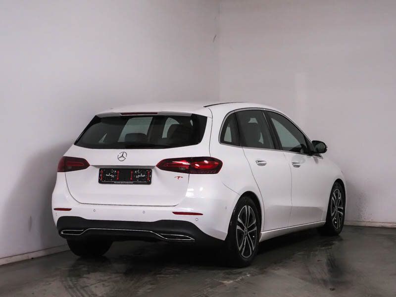 Mercedes-Benz B 220 2024