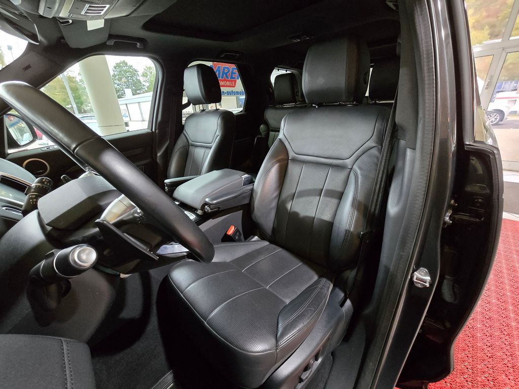 Land Rover Discovery 2019